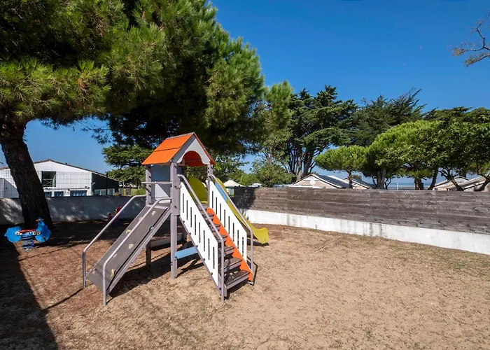 Le Platin La Redoute Campsite *