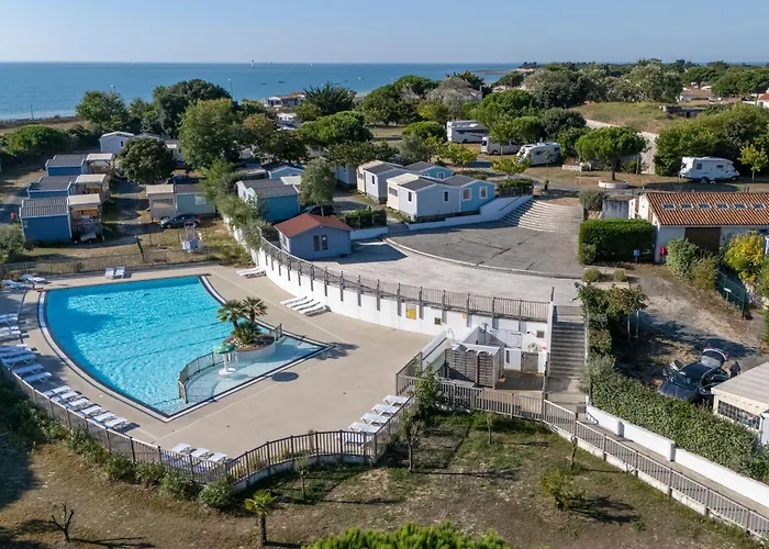 Le Platin La Redoute Campsite *